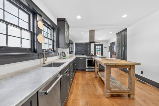 602 Mitchell Ave, Columbia, TN 38401