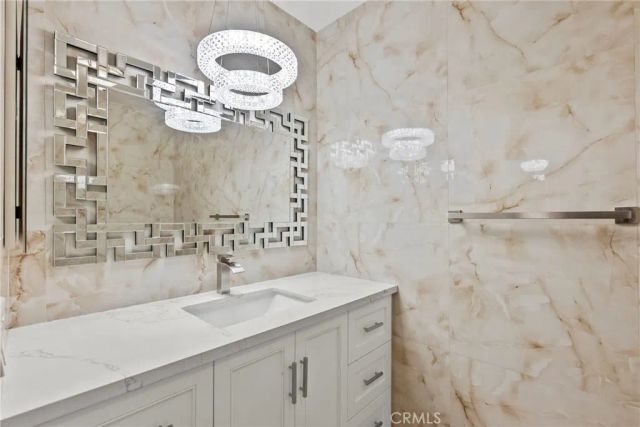 1401 Valley View 334, Glendale, CA 91202