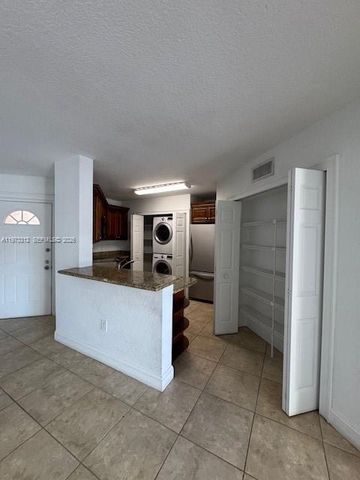 6292 NW 186th St 314, Hialeah, FL 33015