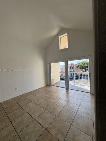 6292 NW 186th St 314, Hialeah, FL 33015