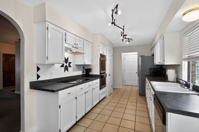 1813 Baylor Drive, Richardson, TX 75081