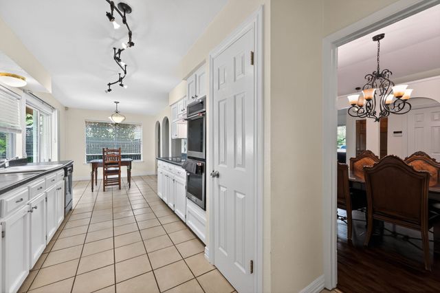 1813 Baylor Drive, Richardson, TX 75081