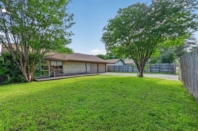 1813 Baylor Drive, Richardson, TX 75081