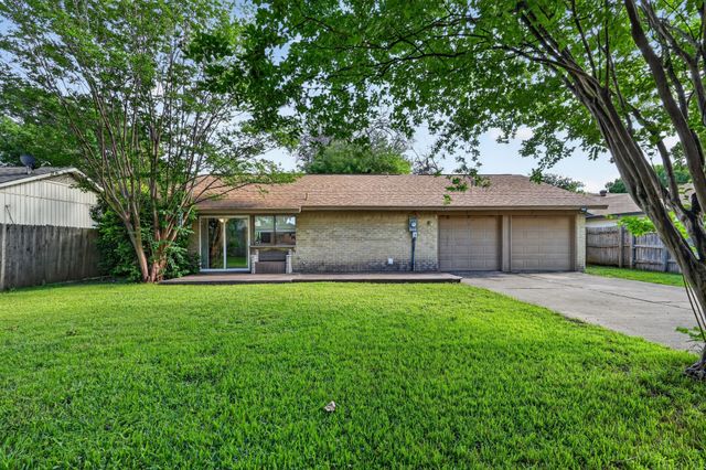 1813 Baylor Drive, Richardson, TX 75081