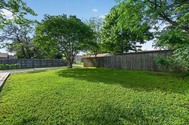 1813 Baylor Drive, Richardson, TX 75081