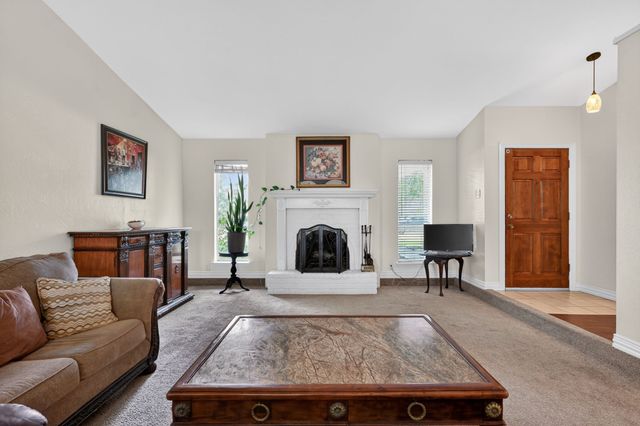 1813 Baylor Drive, Richardson, TX 75081