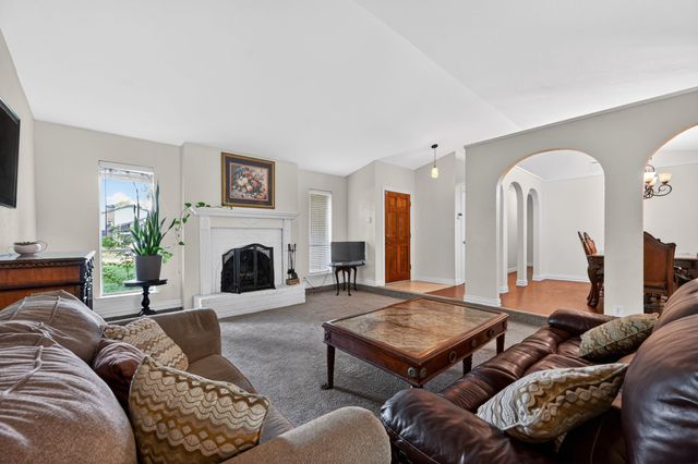 1813 Baylor Drive, Richardson, TX 75081