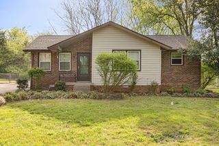 221 Stewart Ave, Smyrna, TN 37167