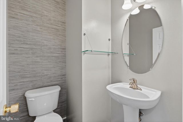 4258 MARTIN LUTHER KING JR AVE SW, Washington, DC 20032