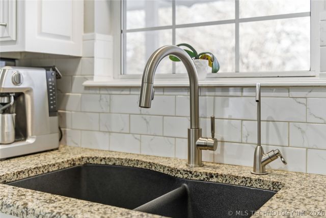 3615 E 102nd Street, Tulsa, OK 74137