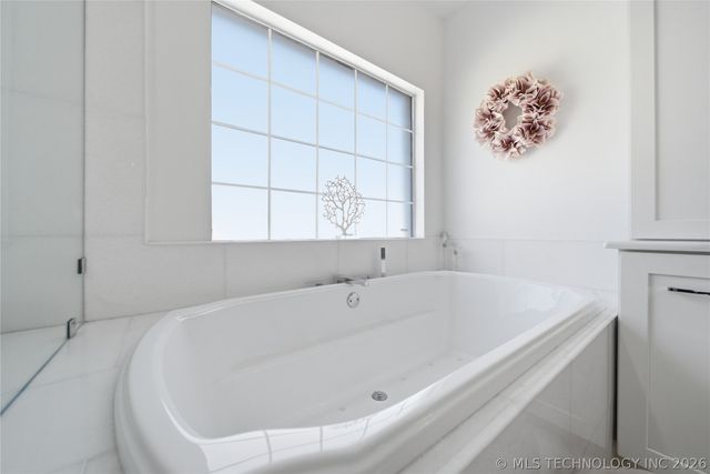 3615 E 102nd Street, Tulsa, OK 74137