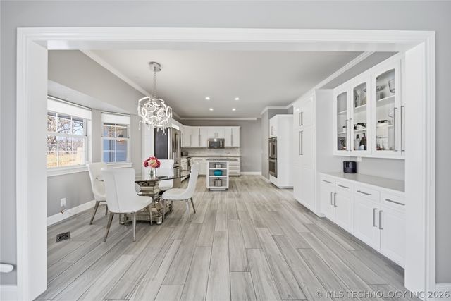 3615 E 102nd Street, Tulsa, OK 74137