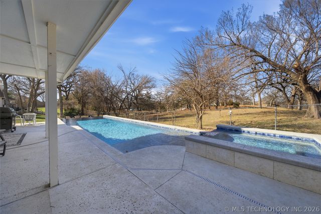 3615 E 102nd Street, Tulsa, OK 74137