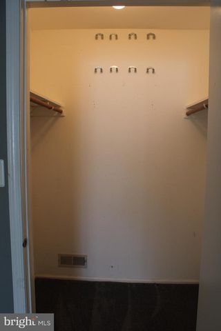 11 LEHAVRE CT, Trenton, NJ 08619