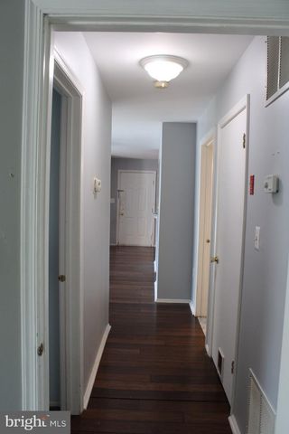 11 LEHAVRE CT, Trenton, NJ 08619