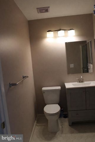 11 LEHAVRE CT, Trenton, NJ 08619