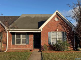 2412 Harpeth Place, Decatur, AL 35601