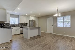 1527 W HUNTINGTON Drive, Tempe, AZ 85282