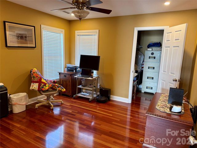 101 Rivercliff Drive, Hudson, NC 28638