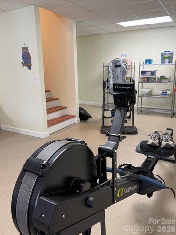 101 Rivercliff Drive, Hudson, NC 28638