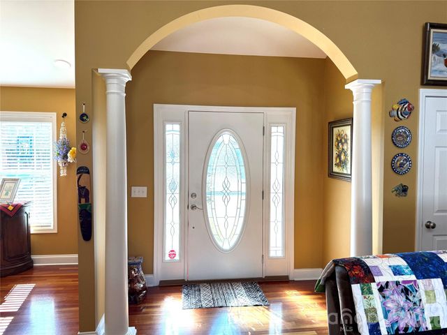 101 Rivercliff Drive, Hudson, NC 28638