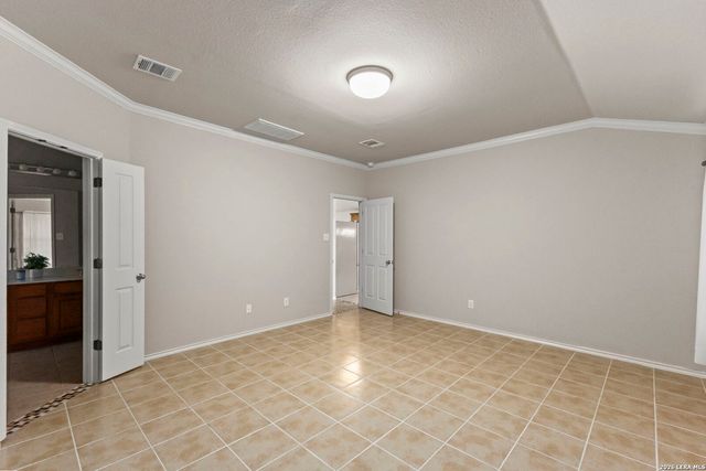 806 Point Valley, San Antonio, TX 78253