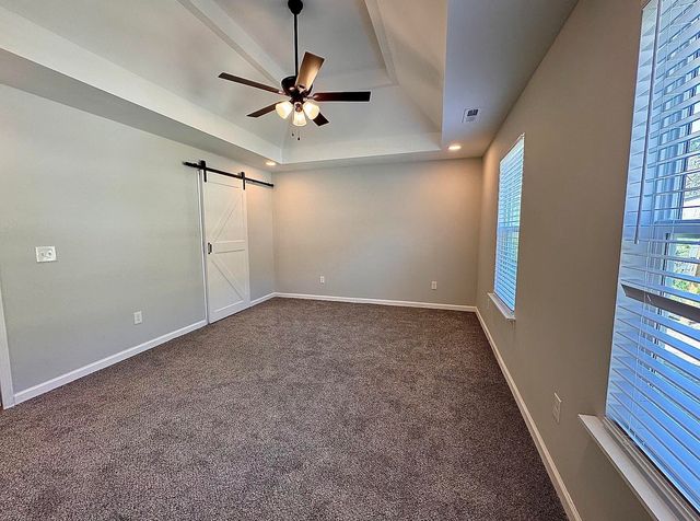 918 Shallowford Road, Chattanooga, TN 37411