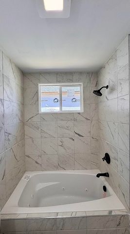 918 Shallowford Road, Chattanooga, TN 37411