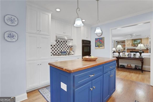 5189 Beech Forest Drive, Lilburn, GA 30047