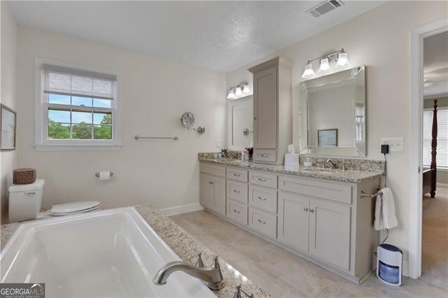 5189 Beech Forest Drive, Lilburn, GA 30047
