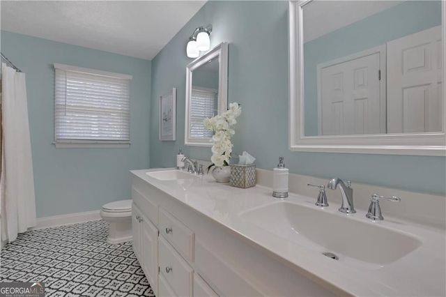 5189 Beech Forest Drive, Lilburn, GA 30047