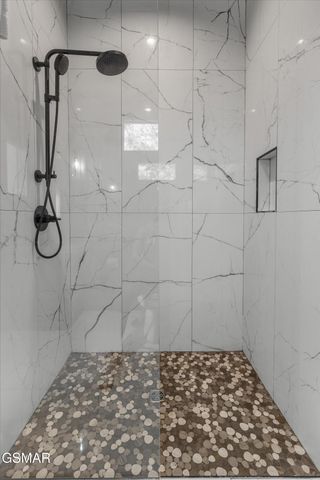 2342 Smoky Vista Way, Sevierville, TN 37862