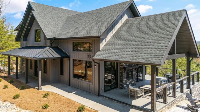 2342 Smoky Vista Way, Sevierville, TN 37862