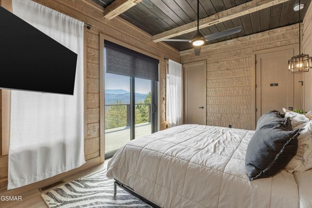 2342 Smoky Vista Way, Sevierville, TN 37862