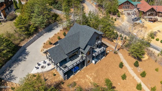 2342 Smoky Vista Way, Sevierville, TN 37862