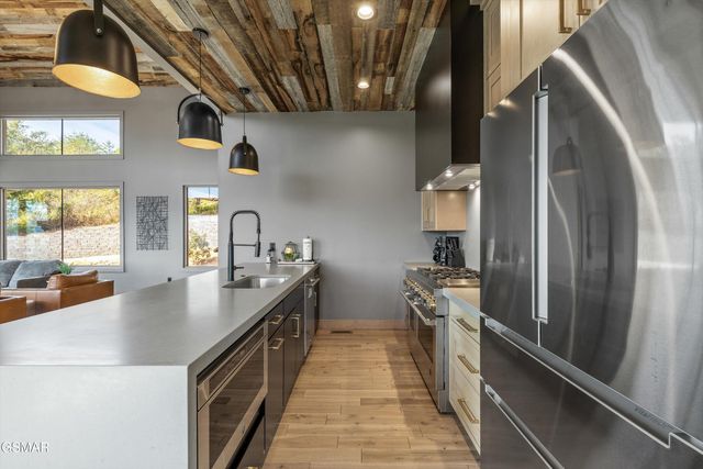 2342 Smoky Vista Way, Sevierville, TN 37862