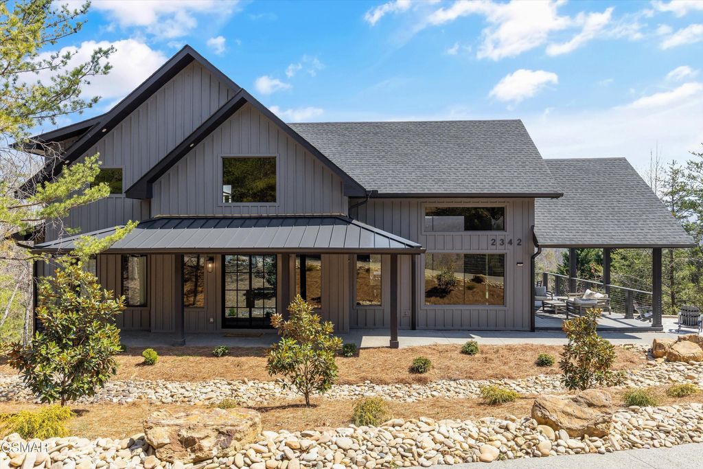 2342 Smoky Vista Way, Sevierville, TN 37862