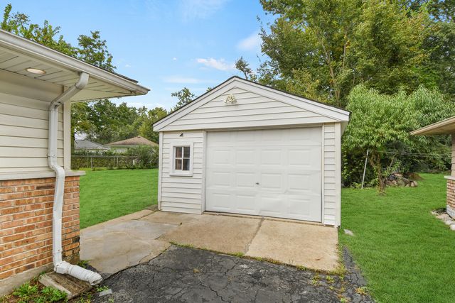 108 Shabbona Drive, Park Forest, IL 60466