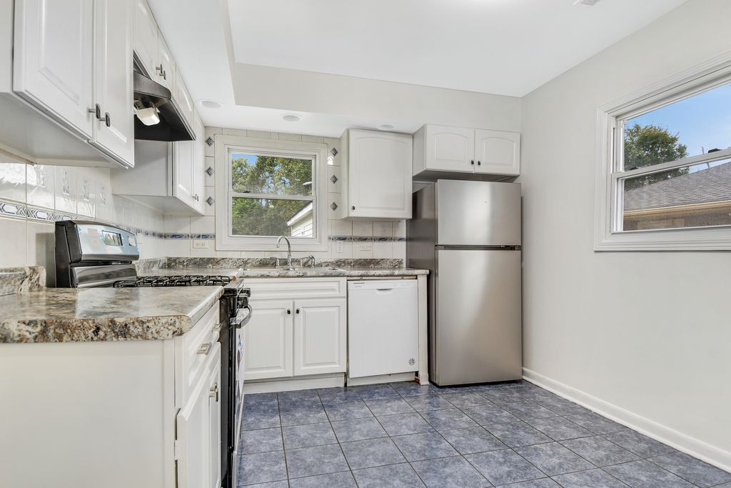 108 Shabbona Drive, Park Forest, IL 60466 — photo 5