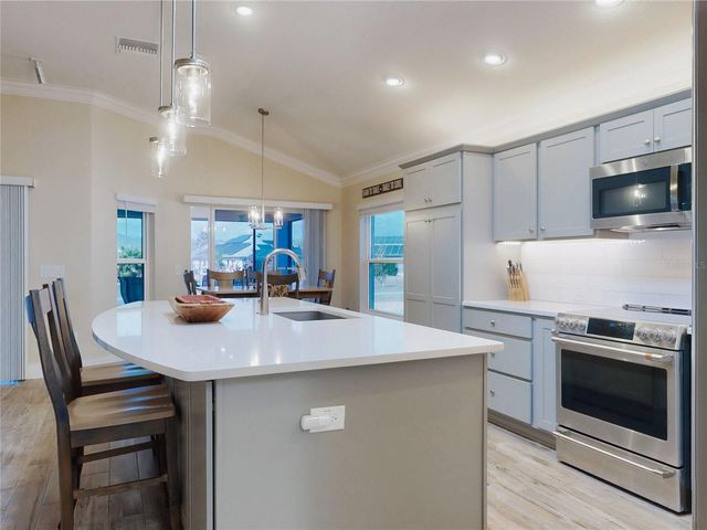 904 MAYNARD PATH, The Villages, FL 32163