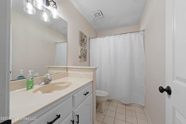 8527 Collinswood Drive, Olive Branch, MS 38654