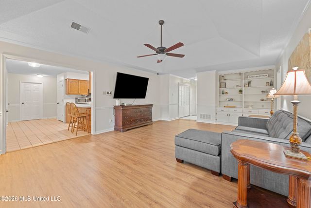 8527 Collinswood Drive, Olive Branch, MS 38654