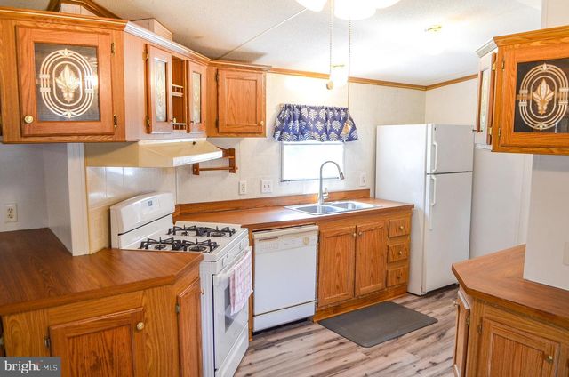 113 RAIN DOVE DR, Red Lion, PA 17356