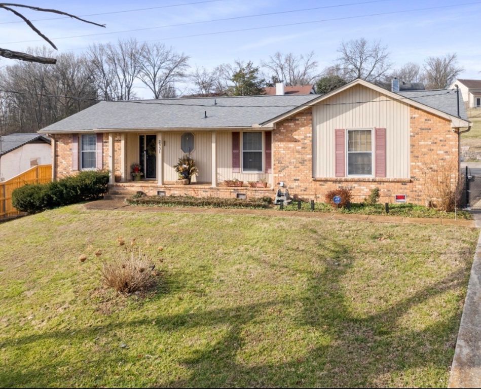 2931 Walnut Crest Dr, Antioch, TN 37013
