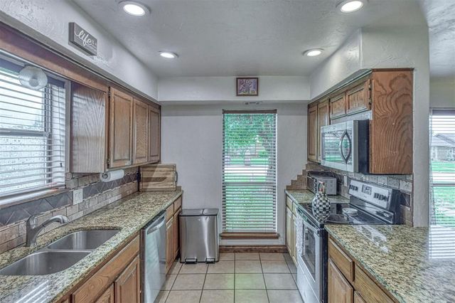 505 NW 138th Street, Edmond, OK 73013