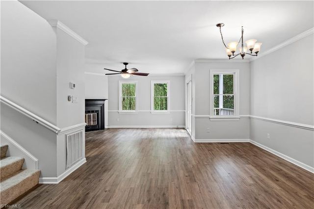 4532 Fernhaven Circle, Winston-salem, NC 27104