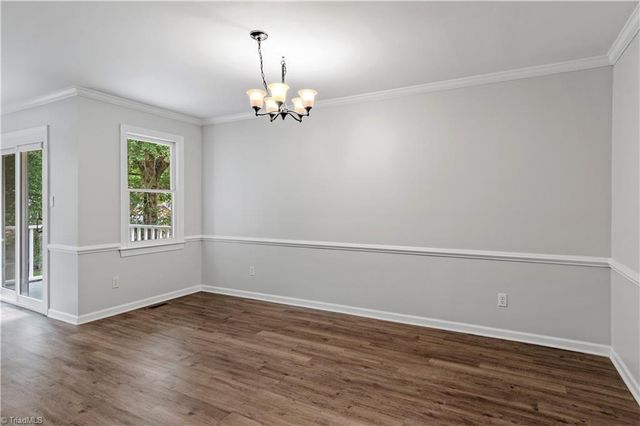 4532 Fernhaven Circle, Winston-salem, NC 27104