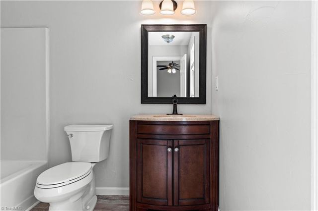 4532 Fernhaven Circle, Winston-salem, NC 27104