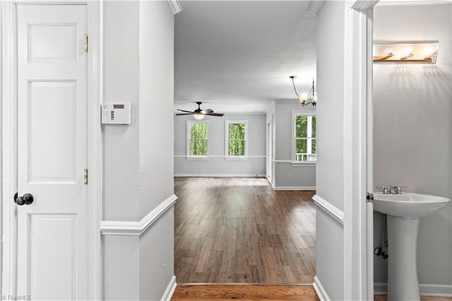 4532 Fernhaven Circle, Winston-salem, NC 27104