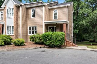4532 Fernhaven Circle, Winston-salem, NC 27104